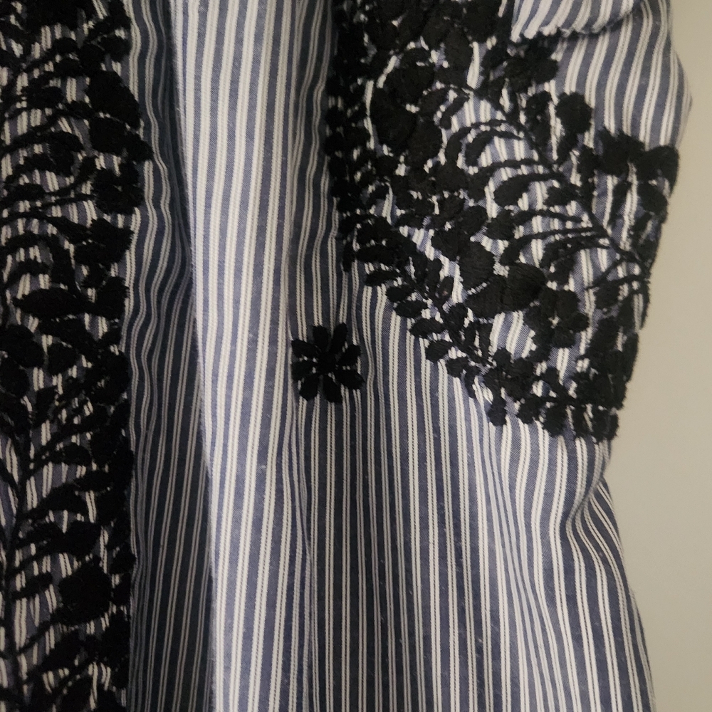 Margarita Mercantile Sara Top Midnight Blue Embroidery Small - Picture 6 of 14